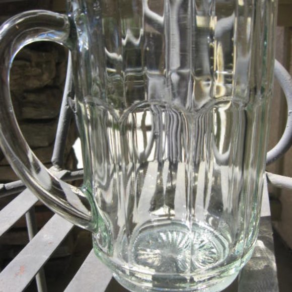 Clear Pitcher - Water - Juice - Tea - Lemonade - Picture 3 of 8